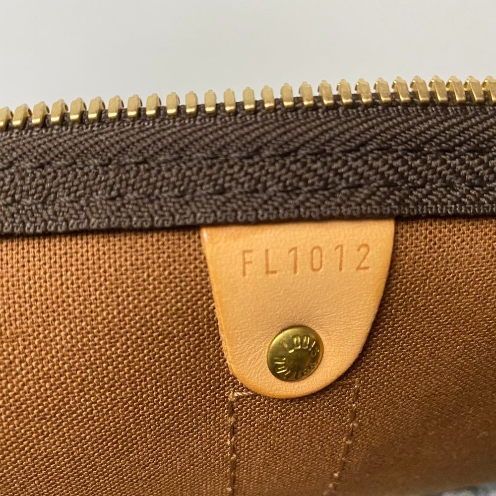 Louis Vuitton Monogram Keepall 60 Duffle Hand Bag - Picture 9 of 12